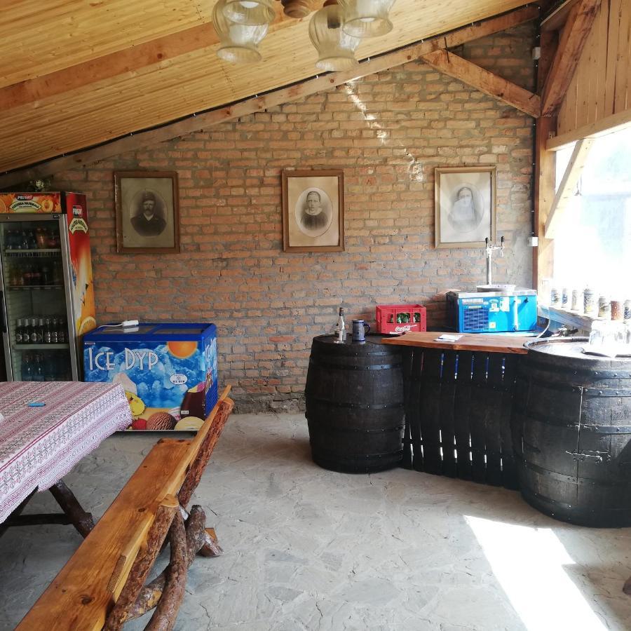 Gasthaus Casa Din Barcut Exterior foto